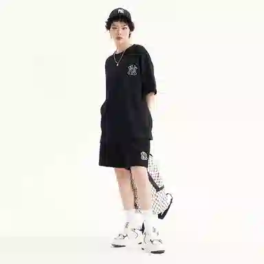 MLB Yankees Logo T-Shirt Black