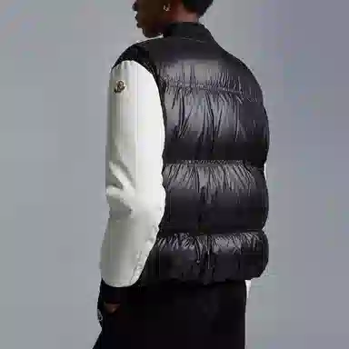 Moncler SS23 Logo