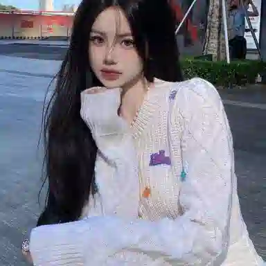 13 DEMARZO Candy Bear Cardigan