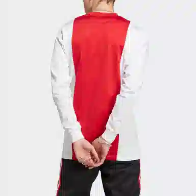 adidas T