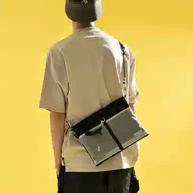 the MAD HATcher Outdoor Series Saddle Bag