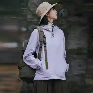 探路者 纯色防泼水防风长袖连帽夹克外套 女款