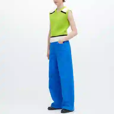 UNIQLO FW22 V
