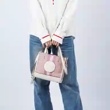 COACH Dempsey 22 Tote