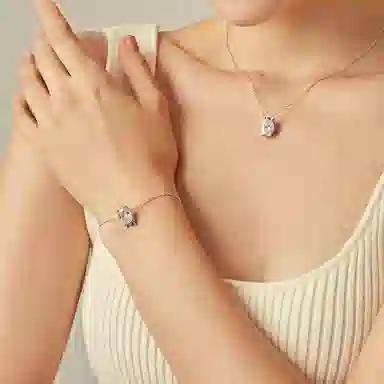 Daisy Fellowes AY S925