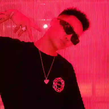 APORRO x BLOW FEVER