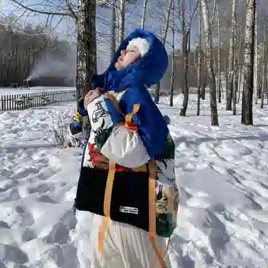 13 DEMARZO x MARK WIGAN Graffiti Ribbon Hooded Down Jacket Blue White