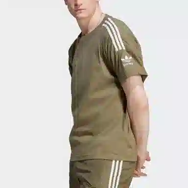 adidas originals Home of Classics LogoT