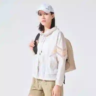 探路者 条纹拼色户外宽松连帽防晒衣 女款