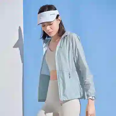 探路者 纯色户外轻薄透气防泼水连帽防晒衣 女款