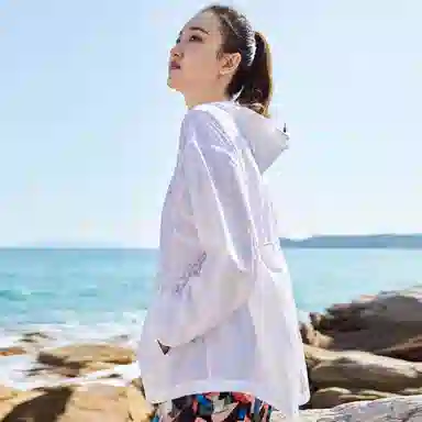 探路者 纯色轻薄透气速干连帽防晒衣 女款