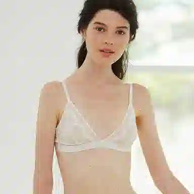 弗利少女 秋风系列 纯色蕾丝薄款无钢圈内衣套装 女款 白色