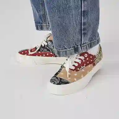 Vision Street Wear Low Top Patchwork Sneakers