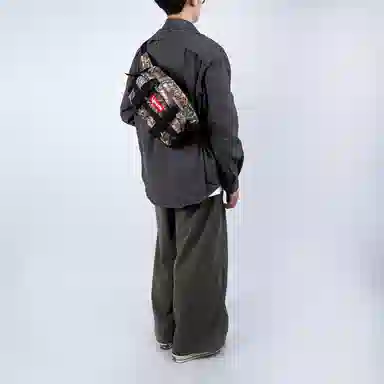 Supreme 19FW Waist Bag Logo