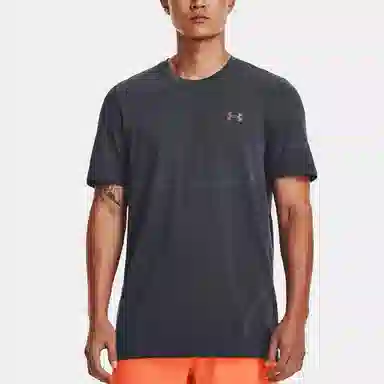 Under Armour T