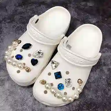 US8ACC DIYcrocs