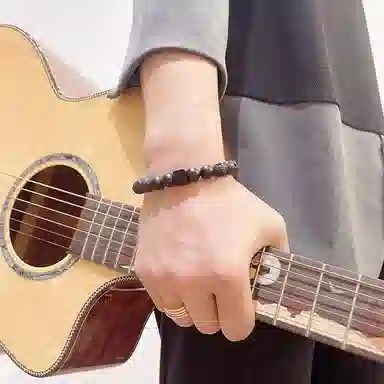 MOUNTAINS AND MANS ins