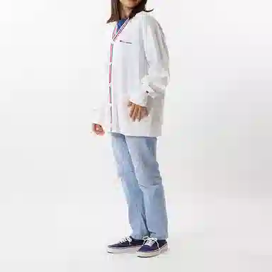 Champion V