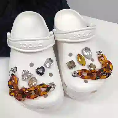 US8ACC DIYcrocs