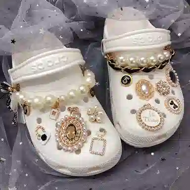 US8ACC DIYcrocs