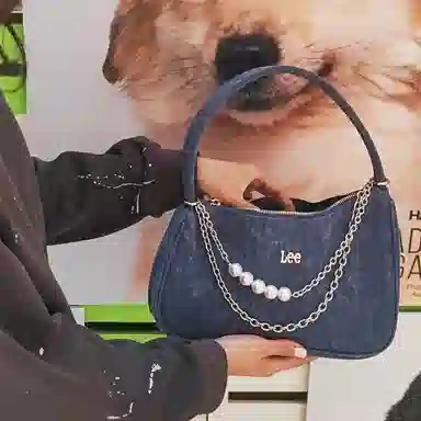 Lee