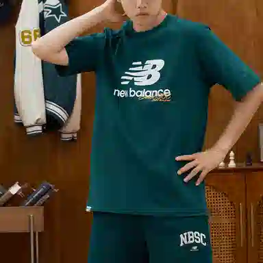 New Balance Logo T