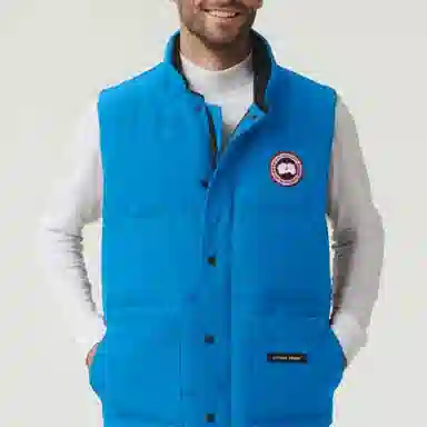 Canada Goose Freestyle crew Logo