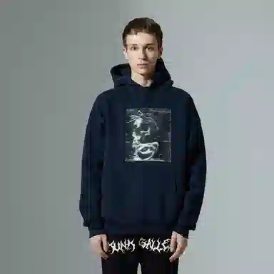 SKUNK GALLERY oversized