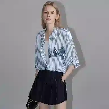 【dme】 休闲宽松长袖衬衫 女款 浅蓝