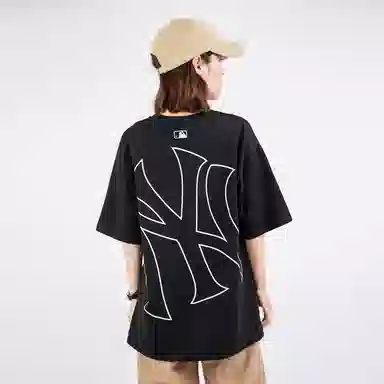 MLB T