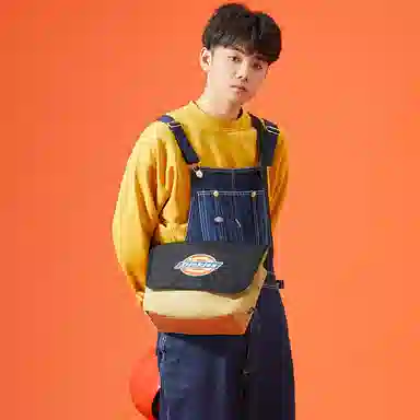 Dickies Anniversary Messenger Bag Black Khaki