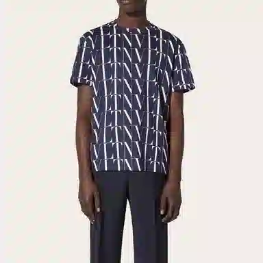 Valentino FW22 LogoT