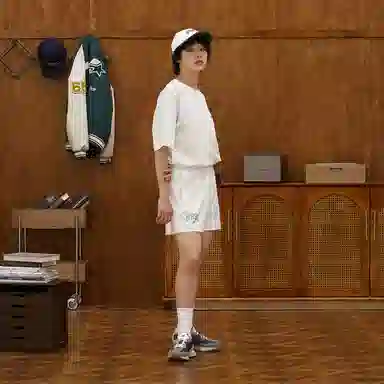 New Balance 327 Black White Grey