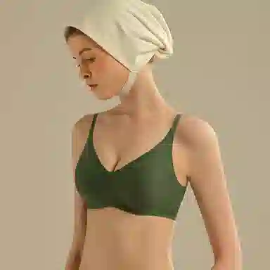 素肌良品  小胸一片式无钢圈舒适收副乳文胸