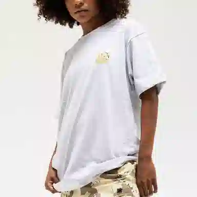 UNDEFEATED SS22 T