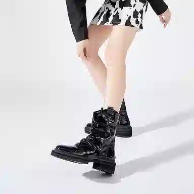 STOOSHE Pleated Series Back Zipper Martin Boots Black