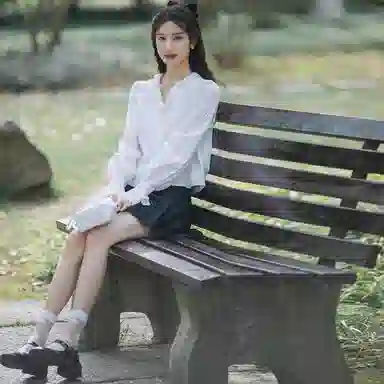 小镇姗姗 纯色高腰女短裤裙 女款