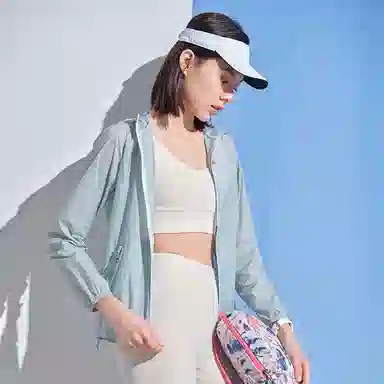 探路者 纯色户外轻薄透气防泼水连帽防晒衣 女款