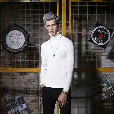 纯色打底高领套头修身毛衣 男女同款 白色 情侣款