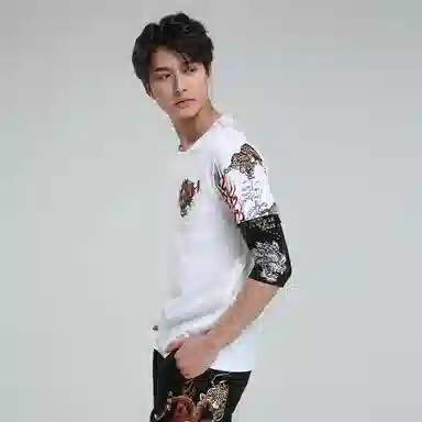 oniarai SS21 T
