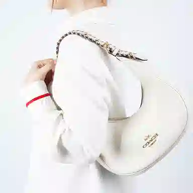 COACH Bailey 27 Logo Hobo