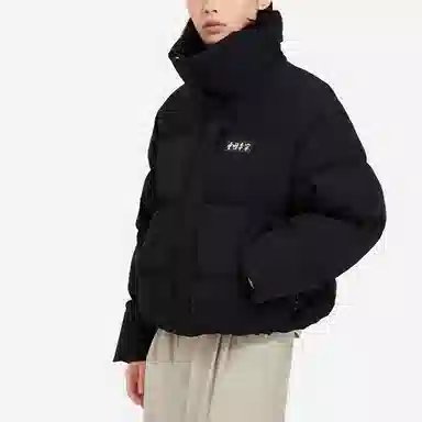 Vital Essential LOGO