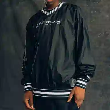 Mitchell & Ness x mastermind Striped V-Neck Sweatshirt Black
