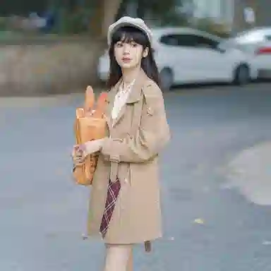 小镇姗姗 纯色翻领中长款风衣 女款 藜麦色