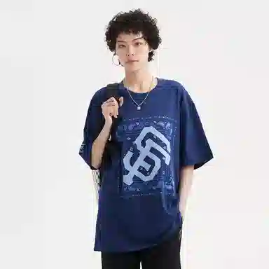MLB T