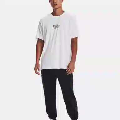 Under Armour T
