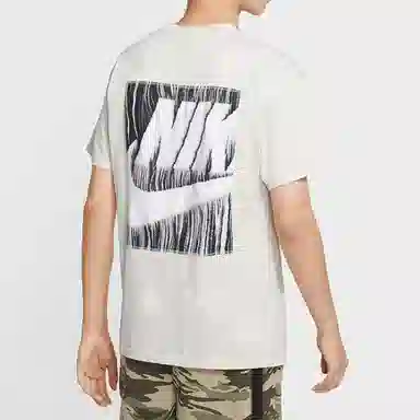 Nike Sportswear T