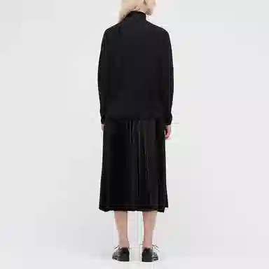 UNIQLO x THEORY Sweater Black