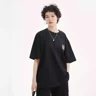 MLB Yankees Logo T-Shirt