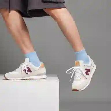 New Balance 574 v2 Beige